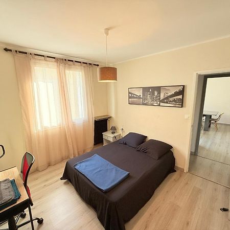 Les Arenes De Nimes - Centre Ville 10 Min Gare -Parking- 2 Chambres Εξωτερικό φωτογραφία