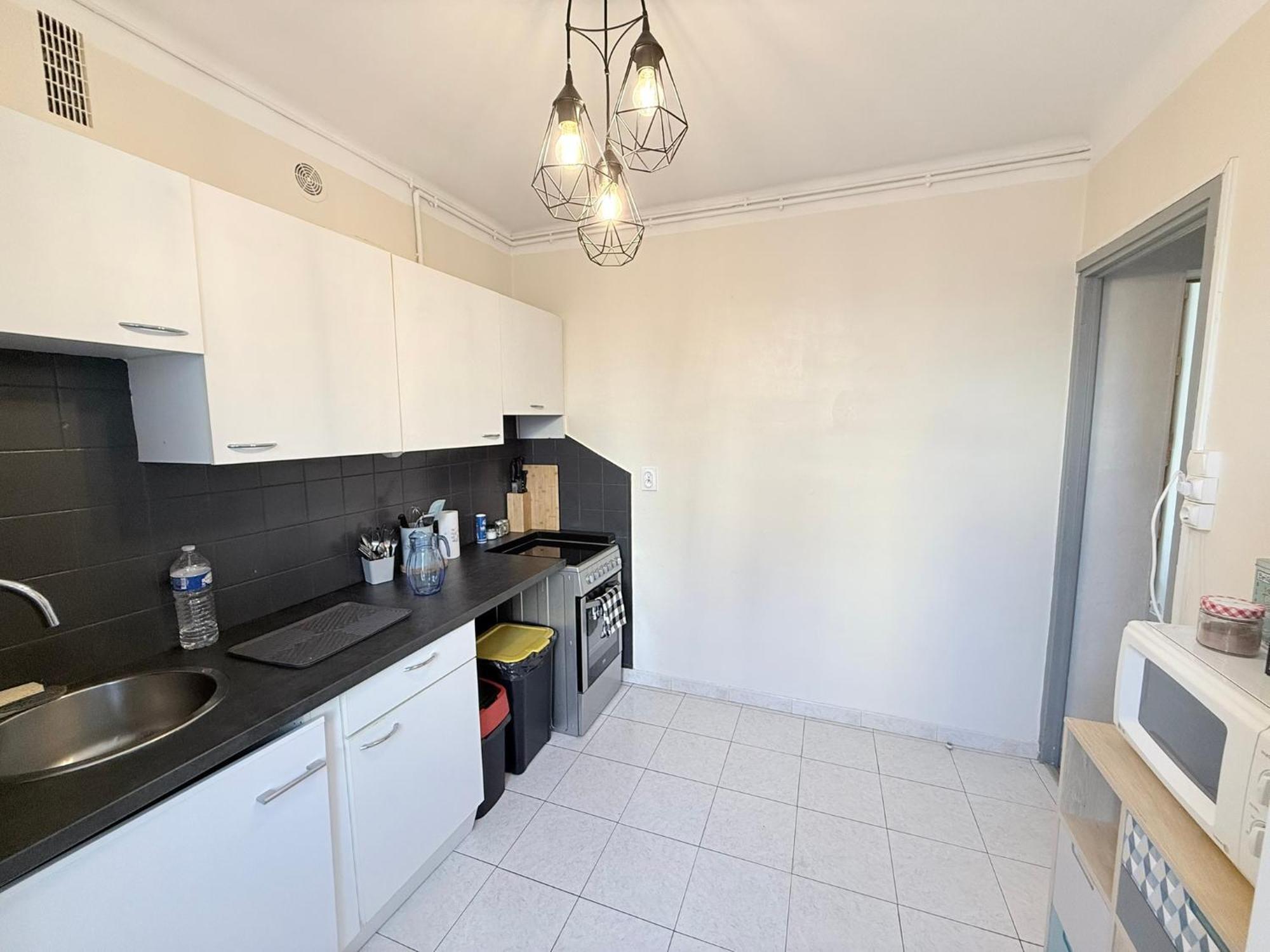 Les Arenes De Nimes - Centre Ville 10 Min Gare -Parking- 2 Chambres Εξωτερικό φωτογραφία