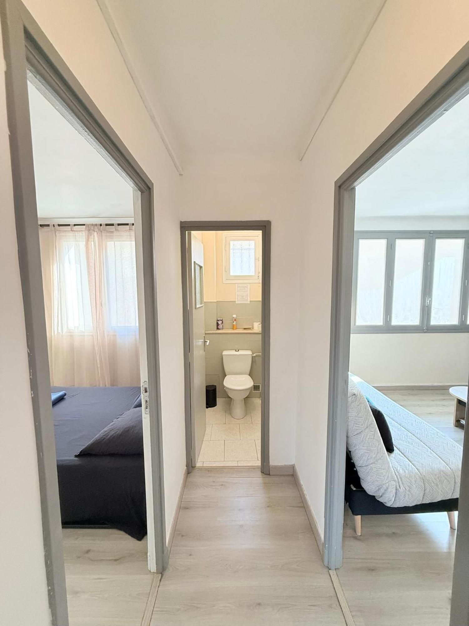 Les Arenes De Nimes - Centre Ville 10 Min Gare -Parking- 2 Chambres Εξωτερικό φωτογραφία