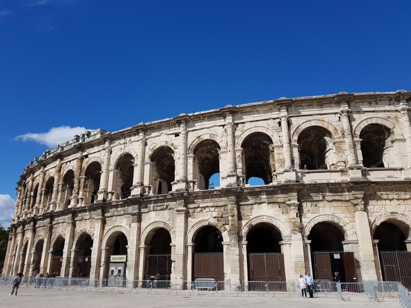 Les Arenes De Nimes - Centre Ville 10 Min Gare -Parking- 2 Chambres Εξωτερικό φωτογραφία