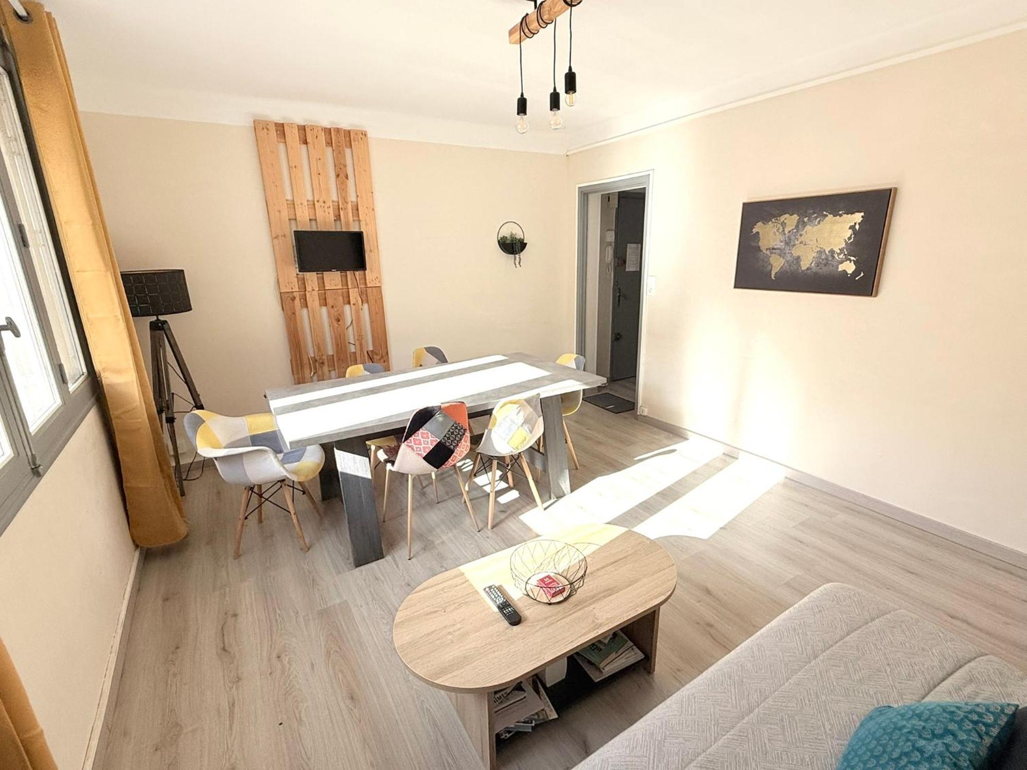 Les Arenes De Nimes - Centre Ville 10 Min Gare -Parking- 2 Chambres Εξωτερικό φωτογραφία