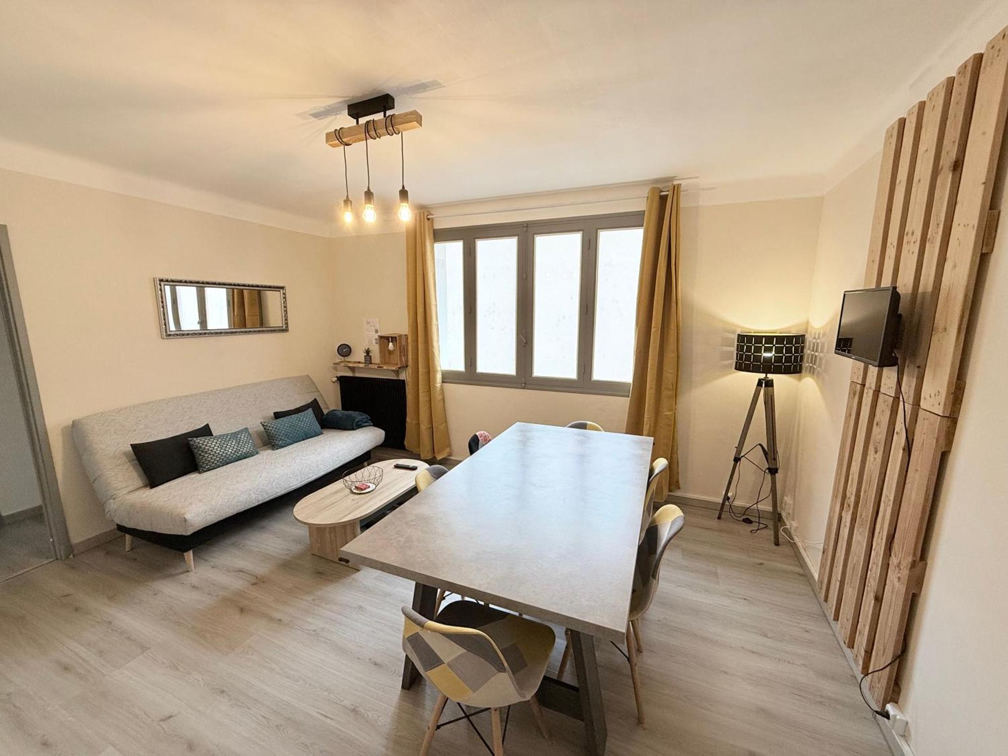 Les Arenes De Nimes - Centre Ville 10 Min Gare -Parking- 2 Chambres Εξωτερικό φωτογραφία